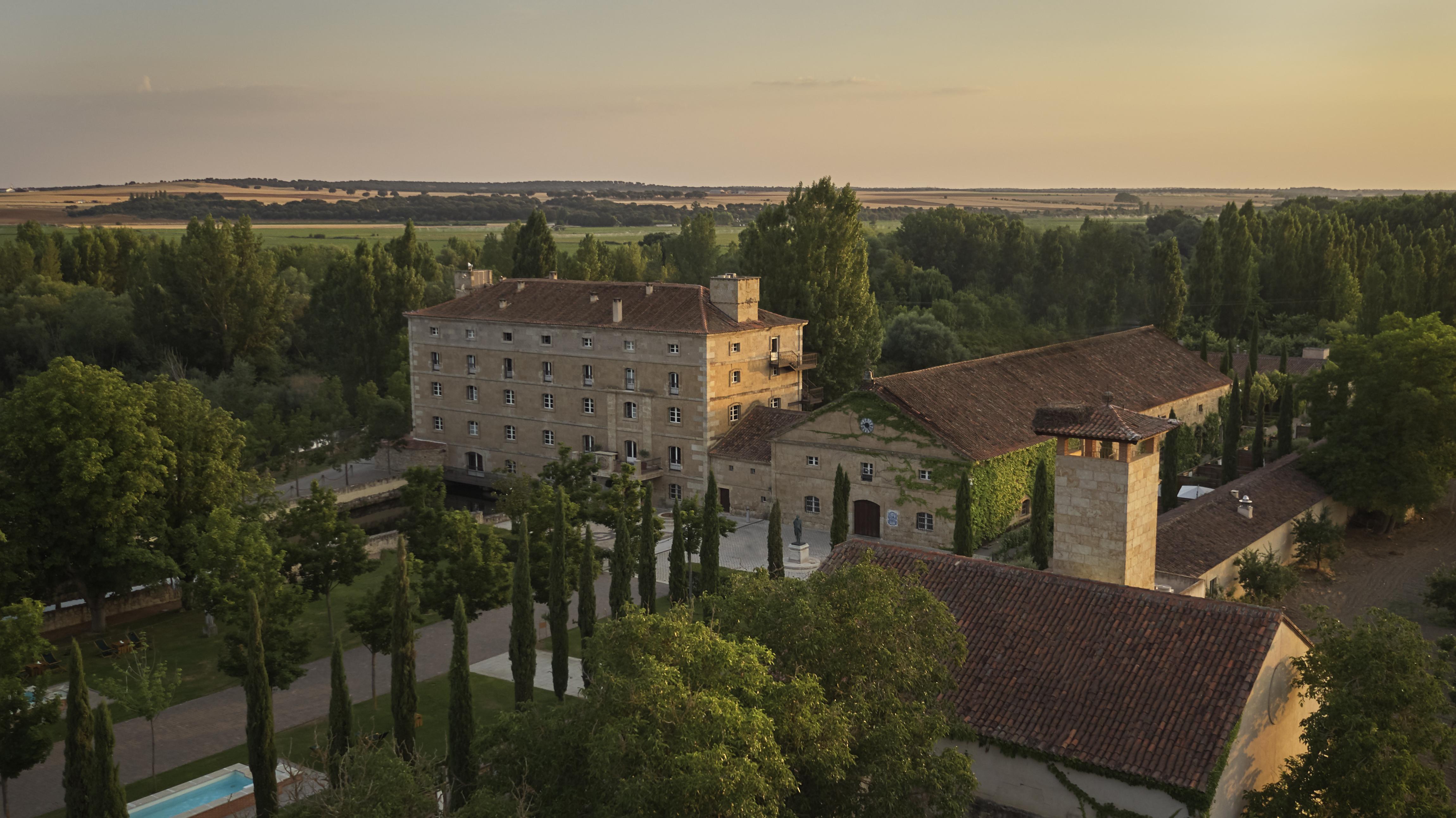Hacienda Zorita Wine Hotel & Spa Valverdon Ngoại thất bức ảnh The Château de Chaumont